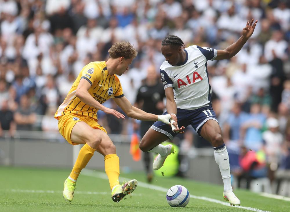 欧冠半场：齐玛乌龙，库杜斯造险，热刺1-0布拉格斯拉维亚