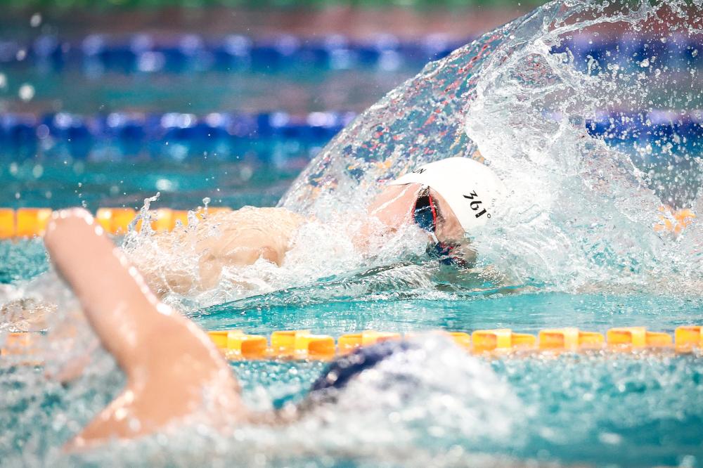 法甲半场：克瓦拉茨赫利亚、马尤鲁建功，巴黎暂2-0雷恩